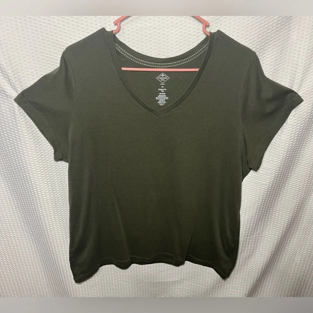 St. John’s Bay 1X Women's’s Green Tee